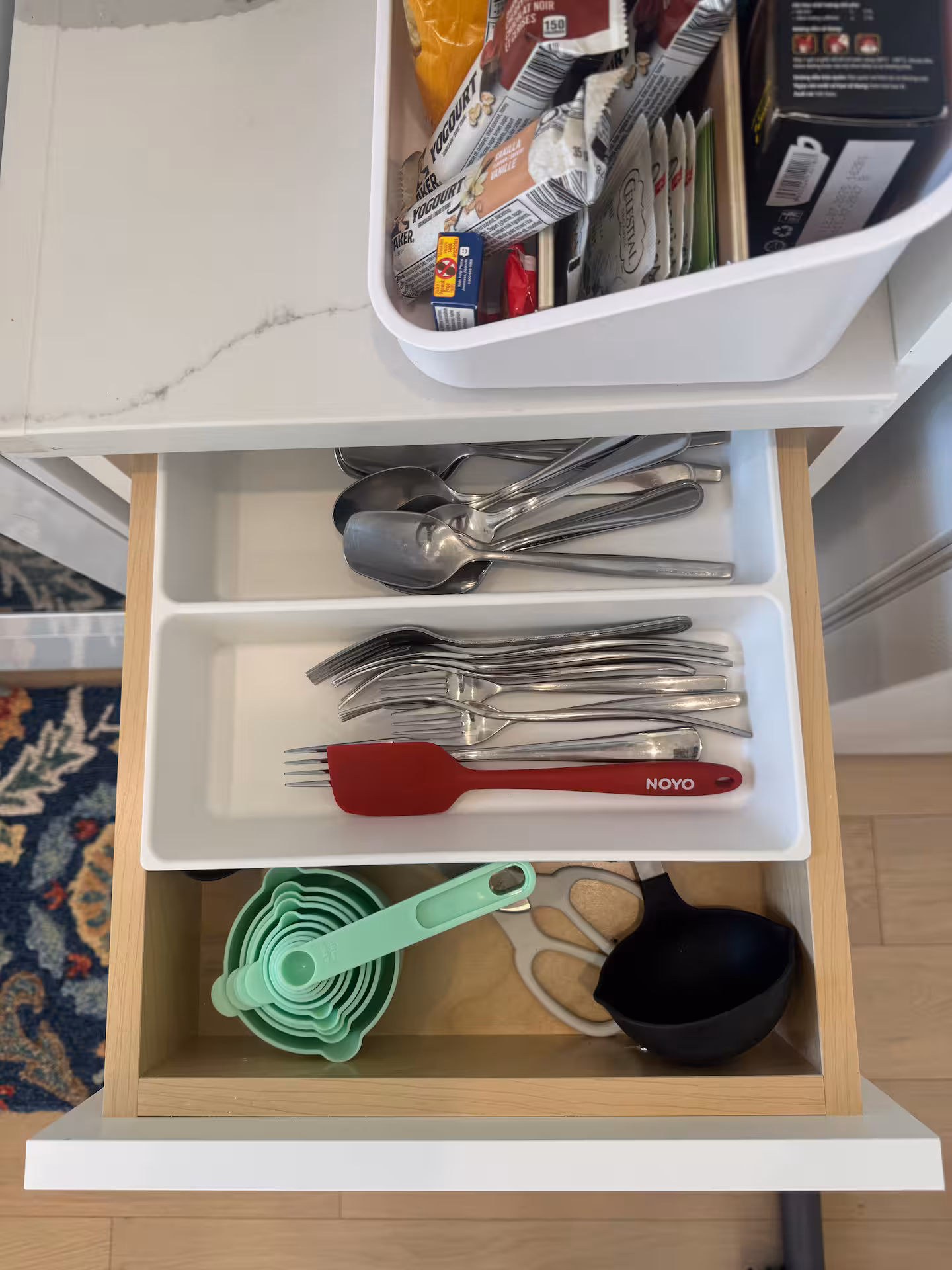 Kitchen amenities 3